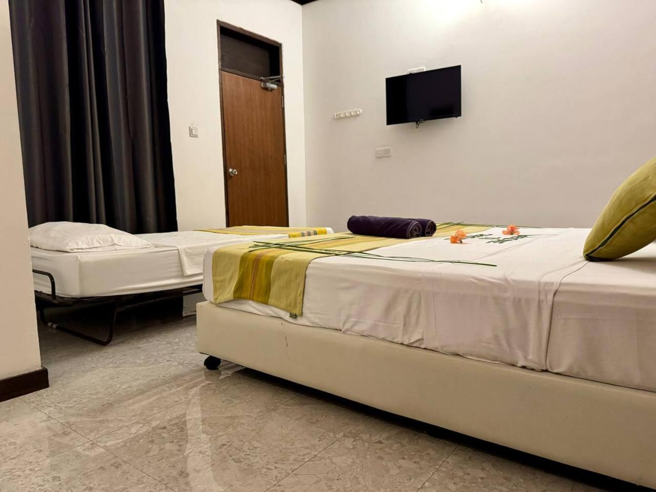 Seascape Retreats Dhigurah Hotel Dhigurah  Exterior foto