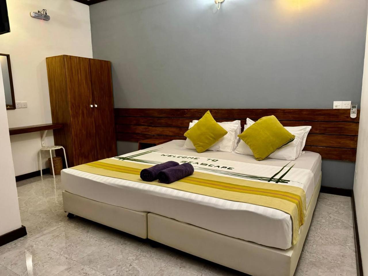 Seascape Retreats Dhigurah Hotel Dhigurah  Exterior foto