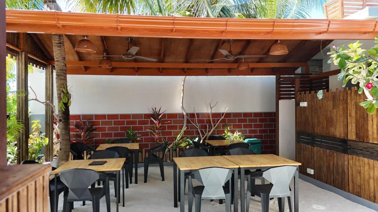 Seascape Retreats Dhigurah Hotel Dhigurah  Exterior foto