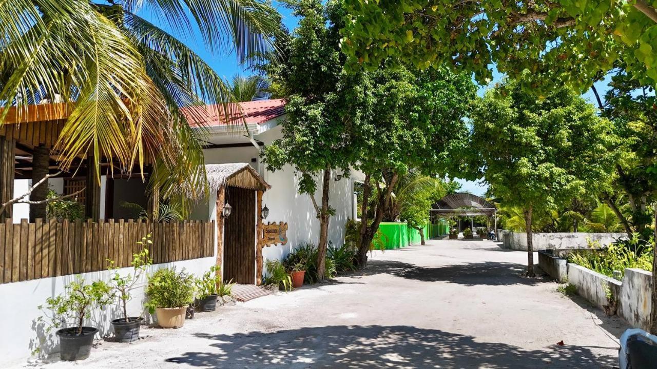 Seascape Retreats Dhigurah Hotel Dhigurah  Exterior foto